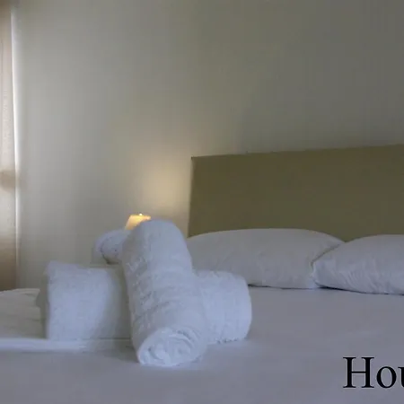 Lazy Cat House Tatil Evi *