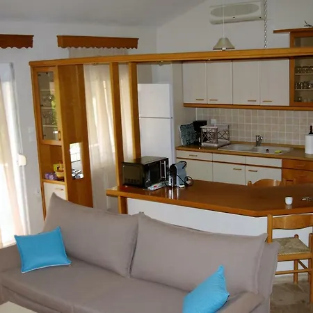 Lazy Cat House Tatil Evi