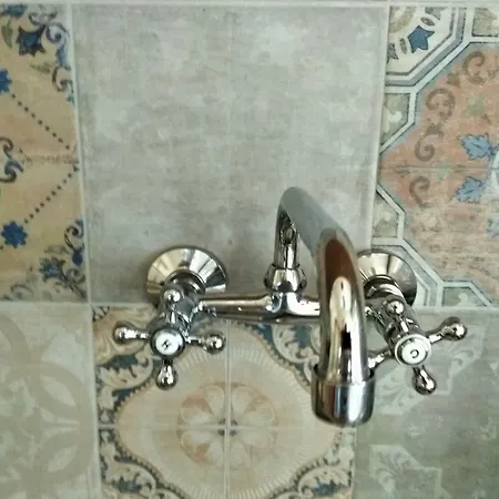 Lazy Cat House Tatil Evi