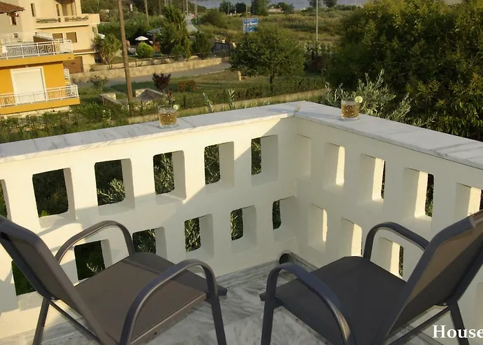 Lazy Cat House * Nea Iraklitsa